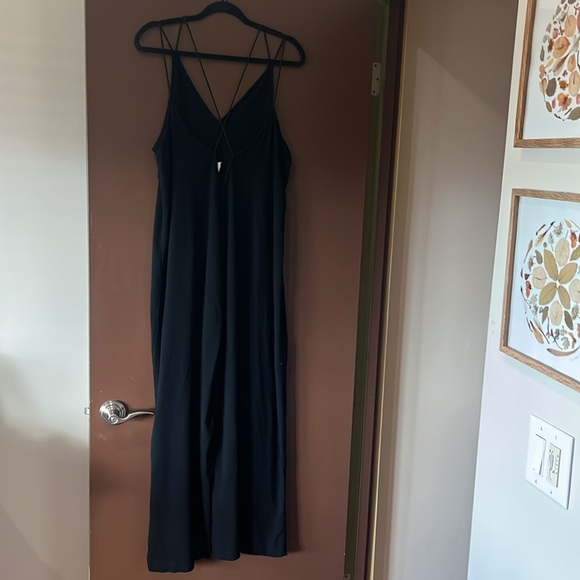 Strappy Back Black Jumpsuit - Picture 4 of 6